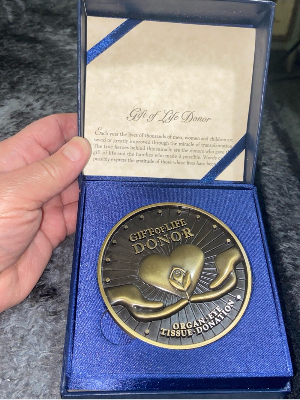 Gift of Life Donor Commemorative Medal - Gold Tone